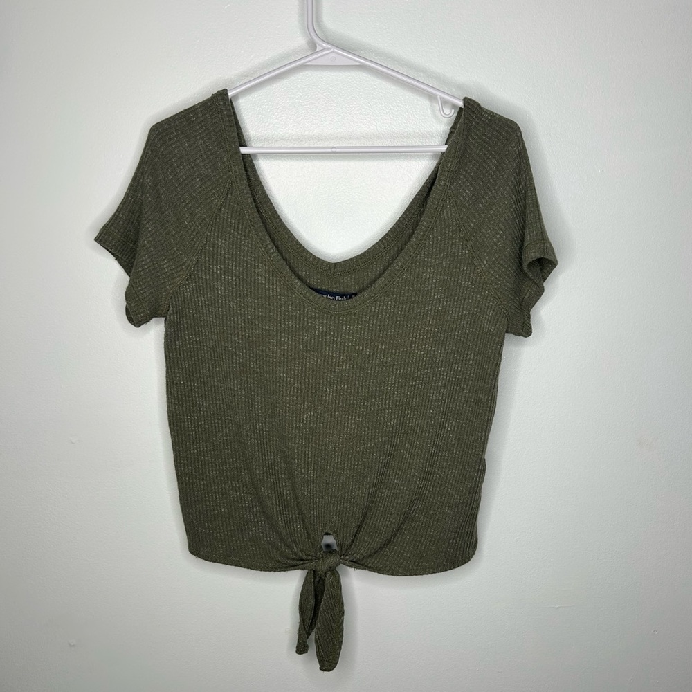 Abercrombie and Fitch Ribbed Cropped Short Sleeve T Shirt Size Medium Green